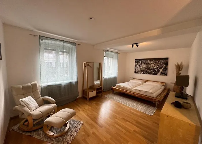 Geraeumige Im Zentrum Von Appartement